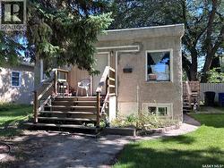 804 F AVENUE N Saskatoon, SK S7L 1W5