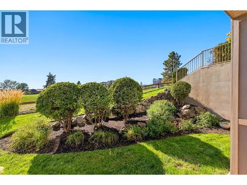 This landscaping is offering privacy and beauty. - 3545 Carrington Road Unit# 108, West Kelowna, BC 