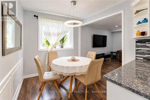 33 Bellingham Drive, Hamilton, ON 