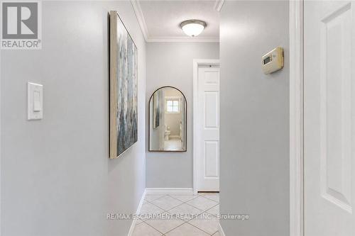 33 Bellingham Drive, Hamilton, ON 