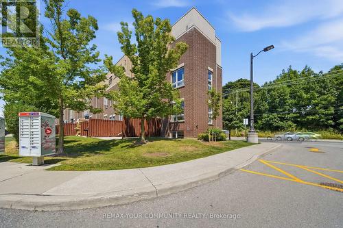 2 - 90 Caledonia Park Road, Toronto, ON 