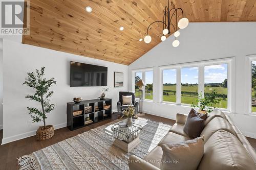 6780 Third Line Road S, Ottawa, ON 