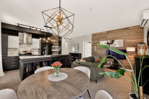 Salle à manger - 103-425 Av. De La Belle-Dame, La Prairie, QC 