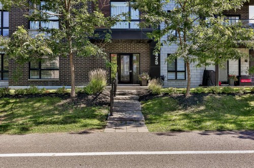 Entrée extérieure - 103-425 Av. De La Belle-Dame, La Prairie, QC 