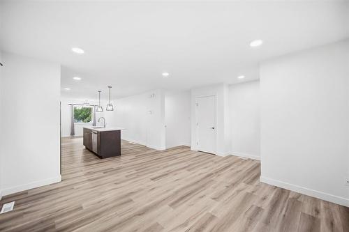 Main/basement 3 bed 2.5 bath suite - 583 Cote Street, Winnipeg, MB 