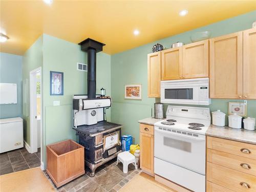 9 Pine Street, St Clements, MB 