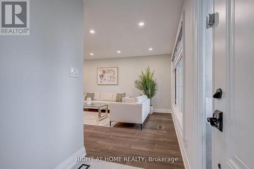 260 Louis Drive, Mississauga, ON 