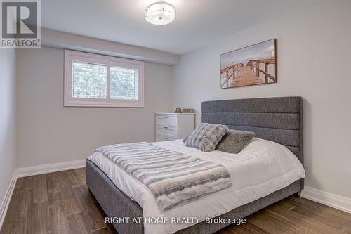 260 Louis Drive, Mississauga, ON 