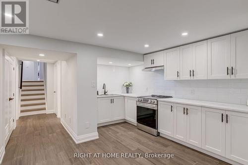 260 Louis Drive, Mississauga, ON 