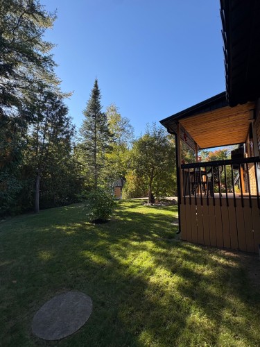 Cour - 4500 Rue Paré, Rawdon, QC 
