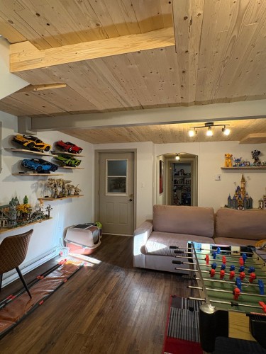 Salle familiale - 4500 Rue Paré, Rawdon, QC 