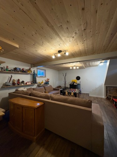 Salle familiale - 4500 Rue Paré, Rawdon, QC 