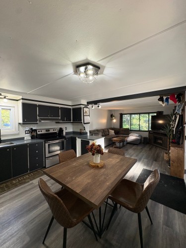 Salle à manger - 4500 Rue Paré, Rawdon, QC 