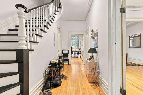 Hall d'entrée/Vestibule - 1031  - 1033 Rue St-Hubert, Montréal (Ville-Marie), QC 