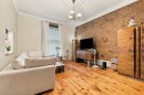 Salon - 1031  - 1033 Rue St-Hubert, Montréal (Ville-Marie), QC 