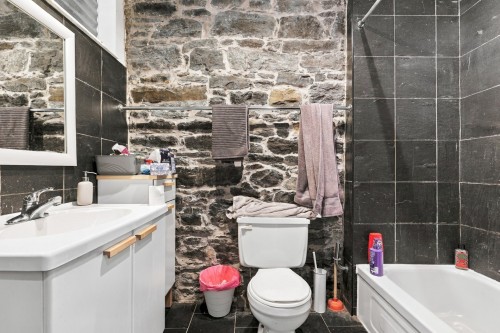 Salle de bains - 1031  - 1033 Rue St-Hubert, Montréal (Ville-Marie), QC 