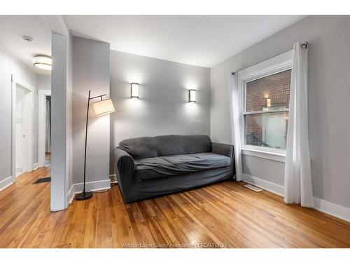 2457 Turner, Windsor, ON 