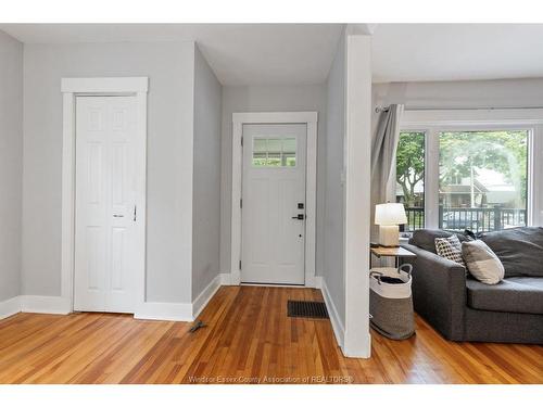 2457 Turner, Windsor, ON 