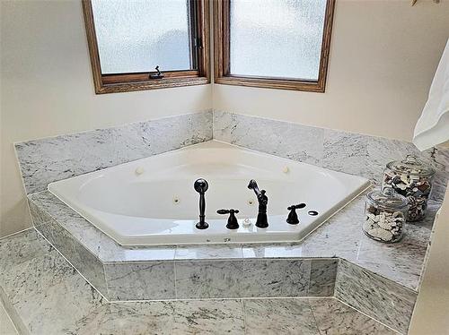 106 River Dr, Selkirk, MB 