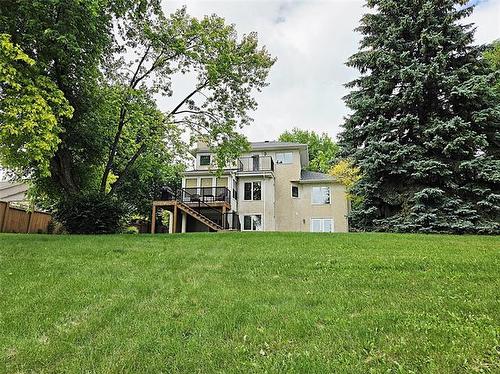 106 River Dr, Selkirk, MB 
