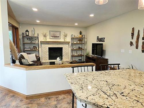 106 River Dr, Selkirk, MB 