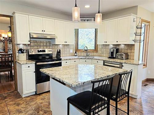 106 River Dr, Selkirk, MB 