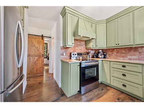 401 Montgomery Ave, Riverview, NB 