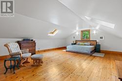 Large primary bedroom - 