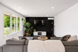 Salon - 
