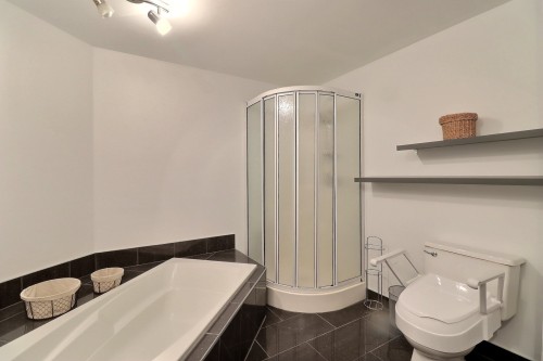 Salle de bains - 304-1923 Rue Des Hiboux, Saguenay (Chicoutimi), QC 