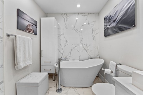 Salle de bains - 6502Z Rue De L'Émérillon, Laval (Sainte-Rose), QC 