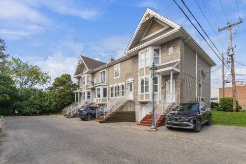 Façade - 6502Z Rue De L'Émérillon, Laval (Sainte-Rose), QC 