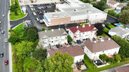 Photo aérienne - 6502Z Rue De L'Émérillon, Laval (Sainte-Rose), QC 