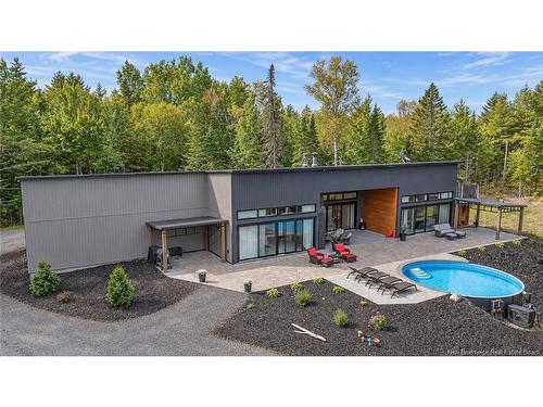 55 Clearbrook Dr, Charters Settlement, NB 