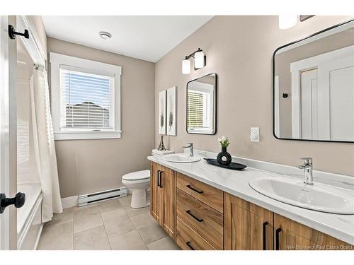 11 Joanne St, Dieppe, NB 