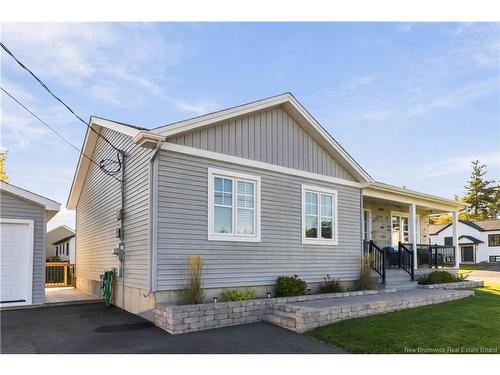 11 Joanne St, Dieppe, NB 
