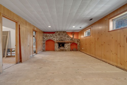 Salle familiale - 8375 Av. Trudelle, Québec (Charlesbourg), QC 