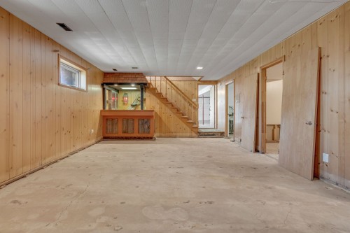 Salle familiale - 8375 Av. Trudelle, Québec (Charlesbourg), QC 
