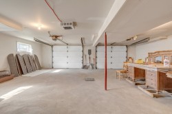 Garage - 