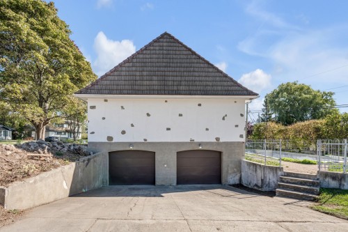 Garage - 8375 Av. Trudelle, Québec (Charlesbourg), QC 