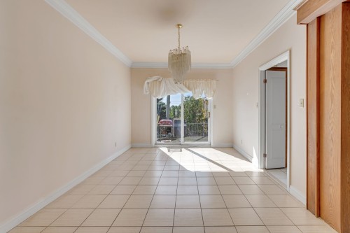 Salle à manger - 8375 Av. Trudelle, Québec (Charlesbourg), QC 