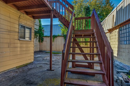 Escalier - 358  - 362 Rue St-Luc, Québec (La Cité-Limoilou), QC 