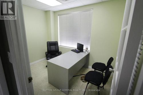 8 - 2355 Derry Road E, Mississauga, ON 