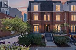 206 - 415 JARVIS STREET Toronto, ON M4Y 3C1