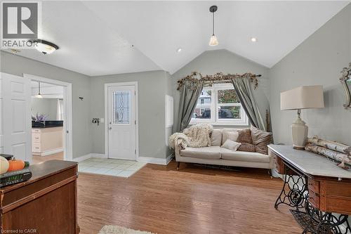8 Victoria Street, Hagersville, ON 