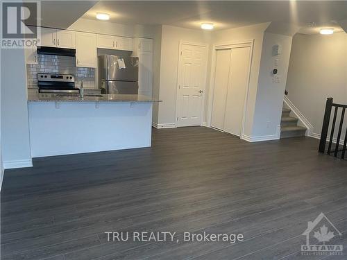 604 LAPLAND TERRACE , Ottawa, Ontario K2S 1B6 5