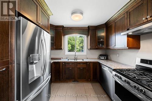 27 Ballantrae Way, Ottawa, ON 