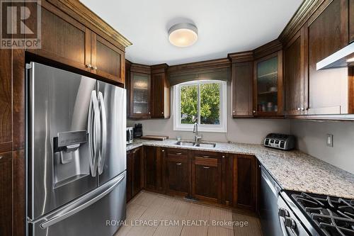 27 Ballantrae Way, Ottawa, ON 