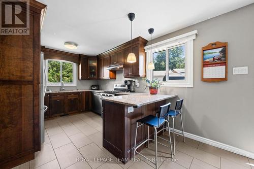 27 Ballantrae Way, Ottawa, ON 