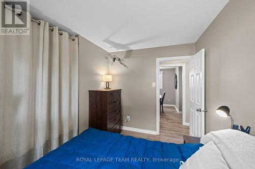 27 Ballantrae Way, Ottawa, ON 